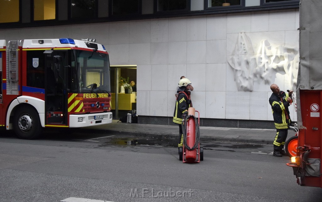 Feuer 2 WDR Koeln Altstadt Nord An der Rechtschule P141.JPG - Miklos Laubert